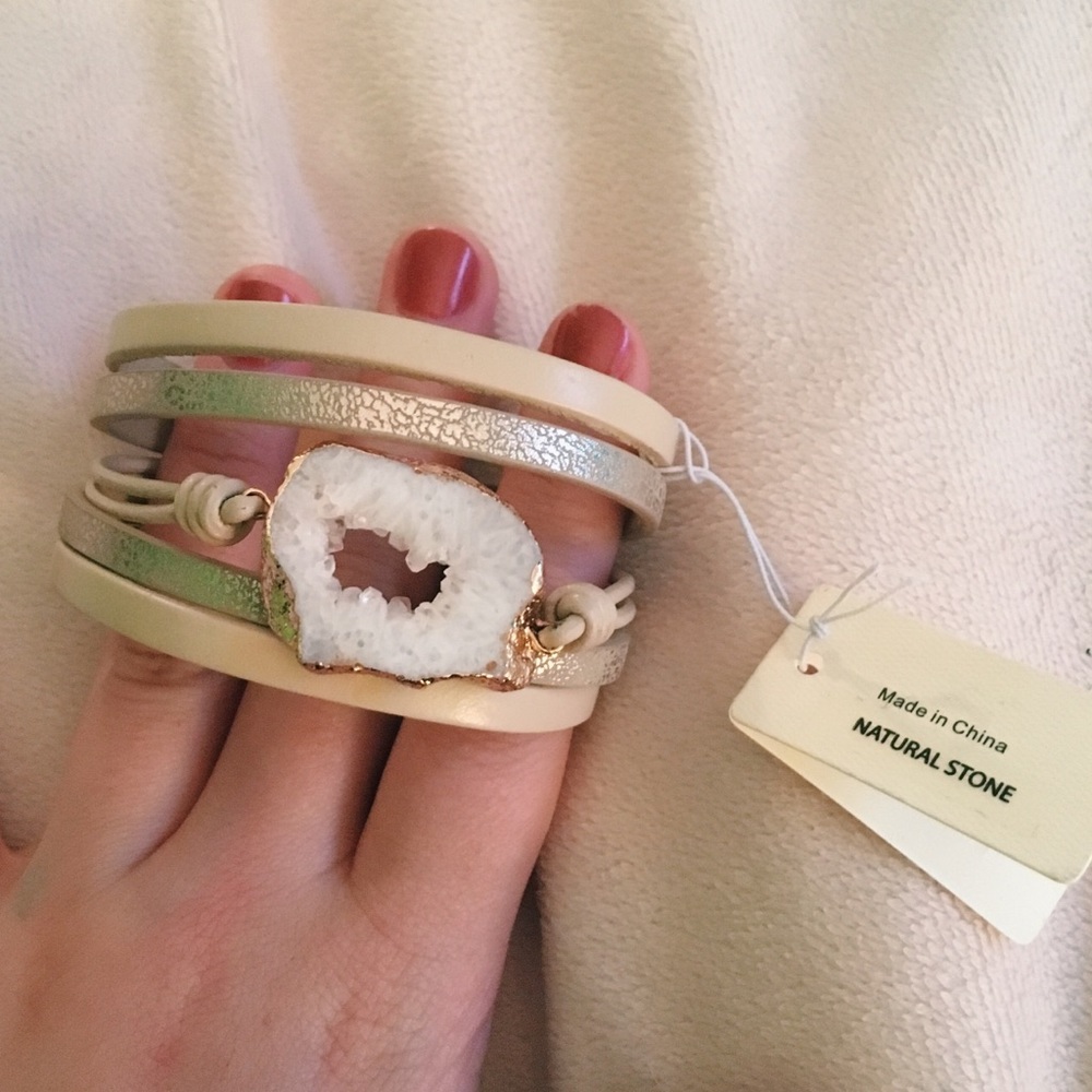 💥NWT Saachi Bracelet✨